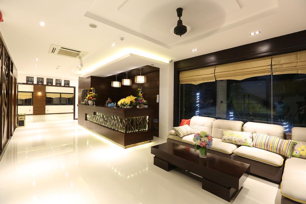 Sea Flower Hotel Da Nang Exterior photo