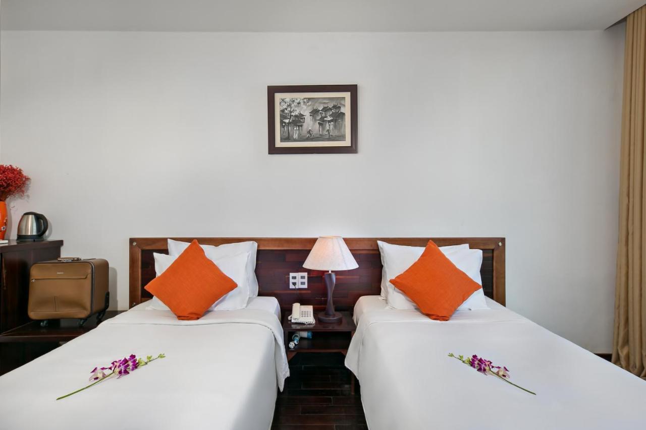 Sea Flower Hotel Da Nang Exterior photo